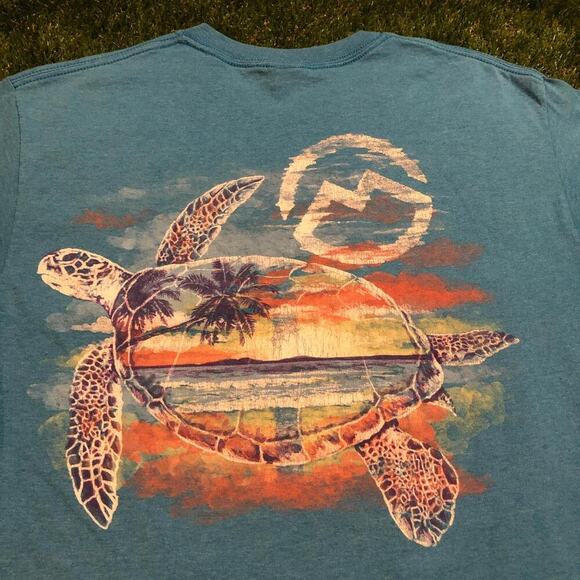 Magellan Giant Seas Turtle Graphic Tee - Picture 4 of 5
